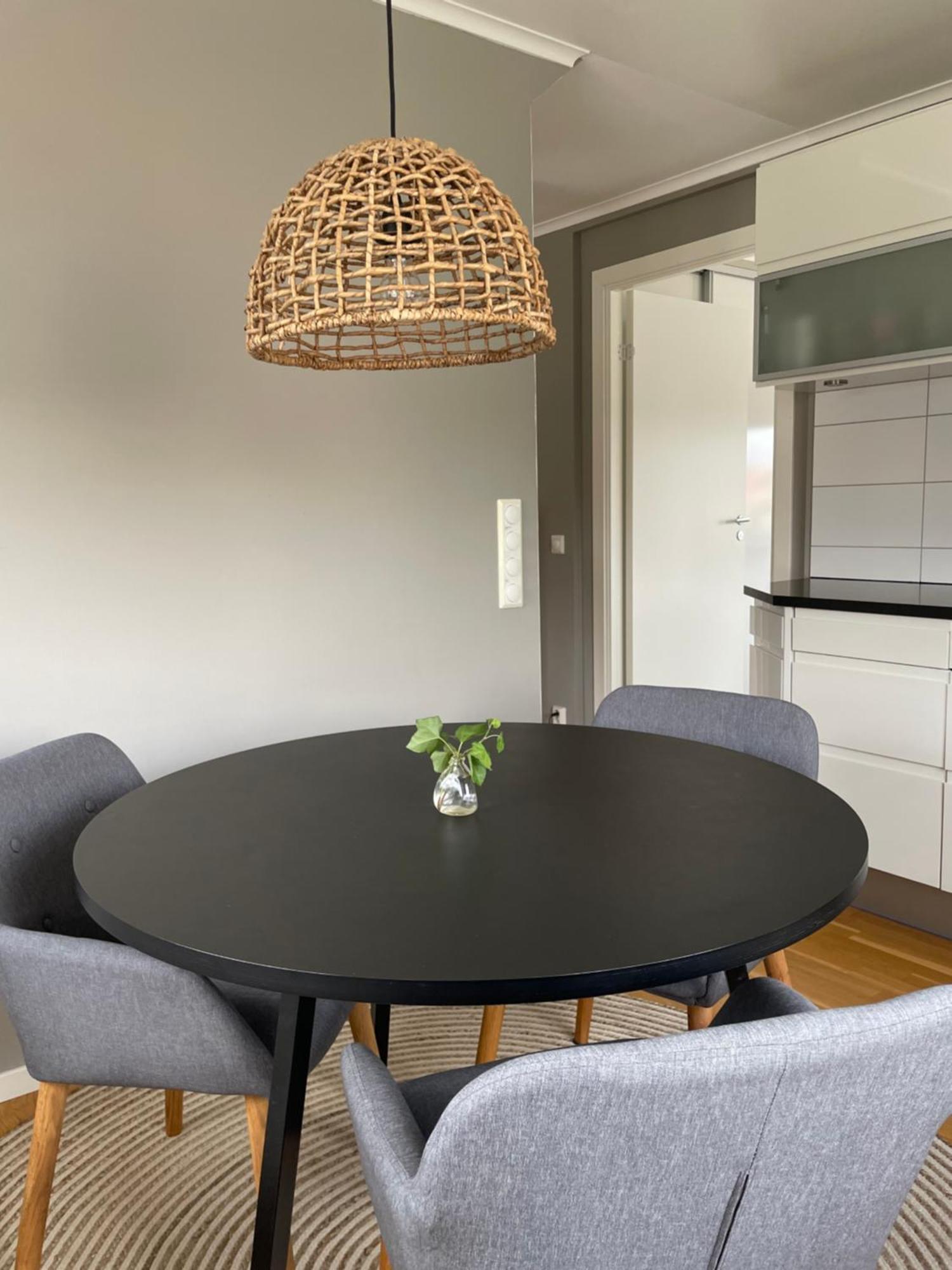 Annies Hus - Very Nice 2 Bedroom Apt Top Floor Stromstad Ngoại thất bức ảnh