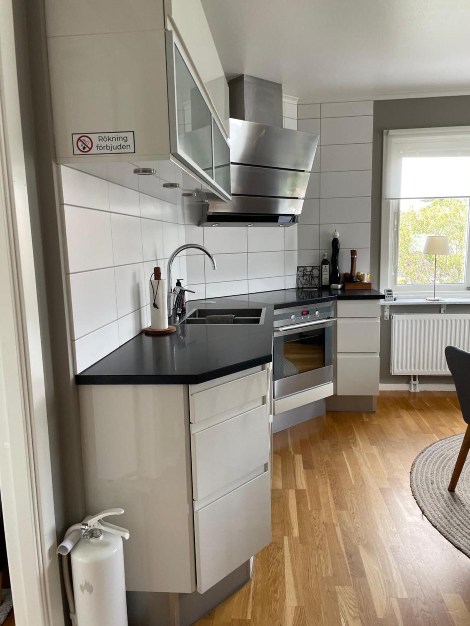 Annies Hus - Very Nice 2 Bedroom Apt Top Floor Stromstad Ngoại thất bức ảnh
